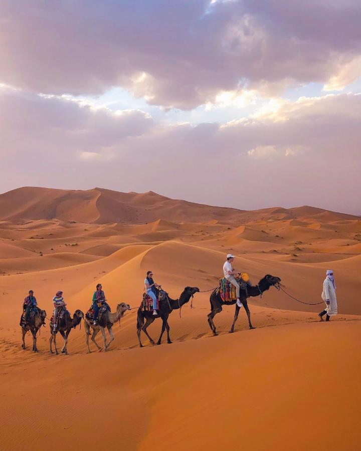 Hotel Merzouga Traditional Tents With Heating Exterior foto