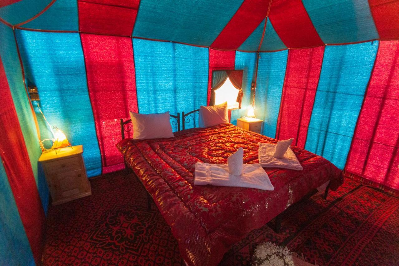 Hotel Merzouga Traditional Tents With Heating Exterior foto