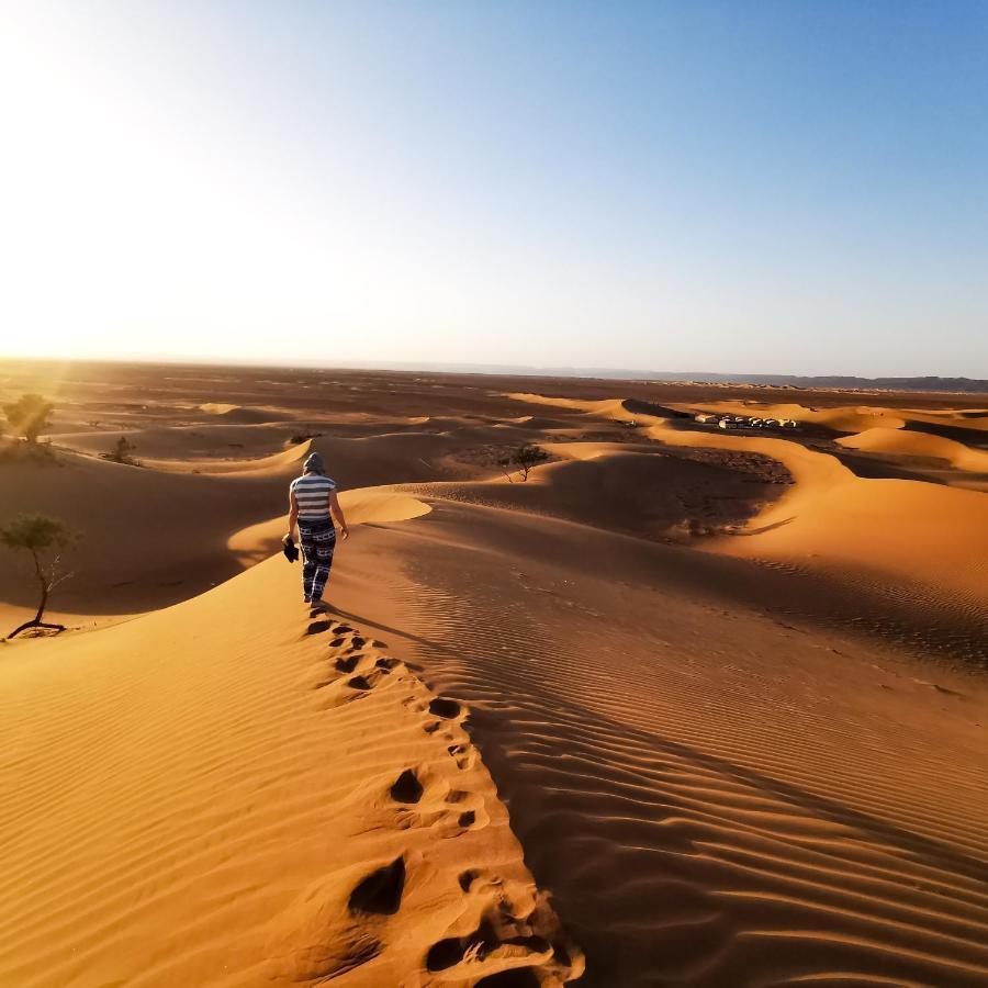 Hotel Merzouga Traditional Tents With Heating Exterior foto