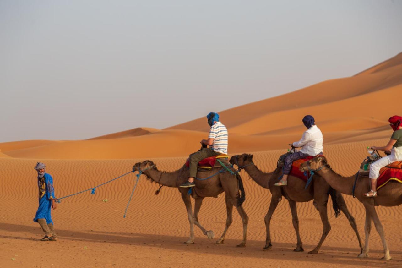 Hotel Merzouga Traditional Tents With Heating Exterior foto